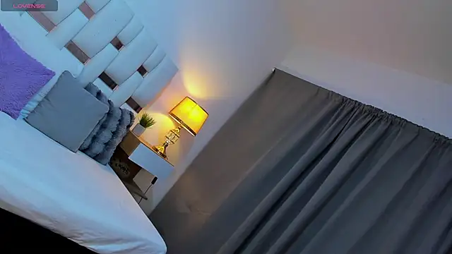 Zeus_damian21 – Naživo XXX chat
