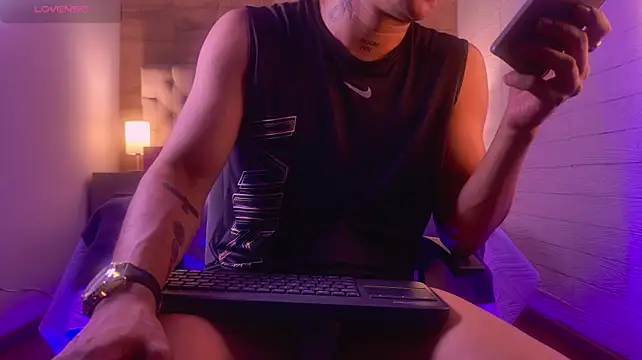 LiamDeepsn Live XXX chat