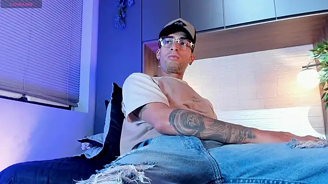 Živý XXX chat DrakeNeumann