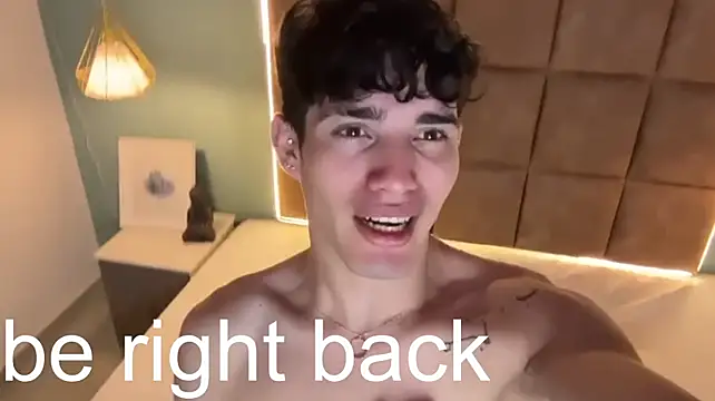 AlejooTwink's Live XXX Chat