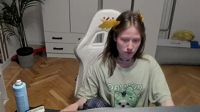 Silly__Milly Chat XXX live