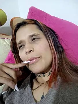 Lya_Ross19's Live XXX Chat