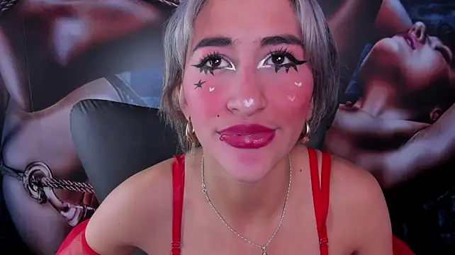 miss___taylor Chat XXX in diretta
