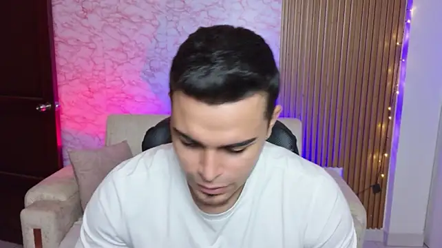 Soy-Albert_ Chat XXX live