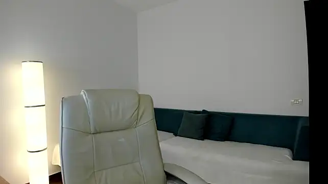 Sashavanee's Live XXX Chat