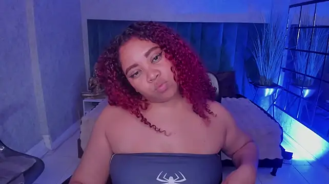 צ'אט XXX בשידור חי של AngelaCoffee