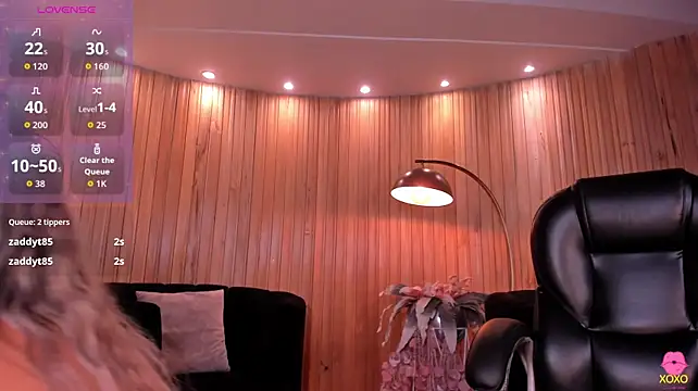 XXX chat uživo modela LisaFlowers_