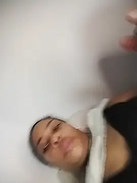 BrianaHazel Chat XXX in diretta
