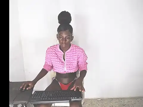 Živý XXX chat MMia_charlott