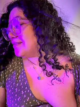 แชท XXX สดของ CurlyMilf_Vannexxxa