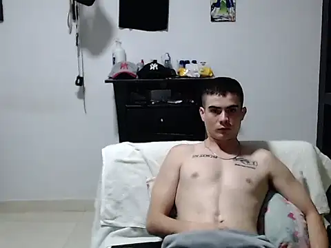 Zac_Efront Chat XXX live