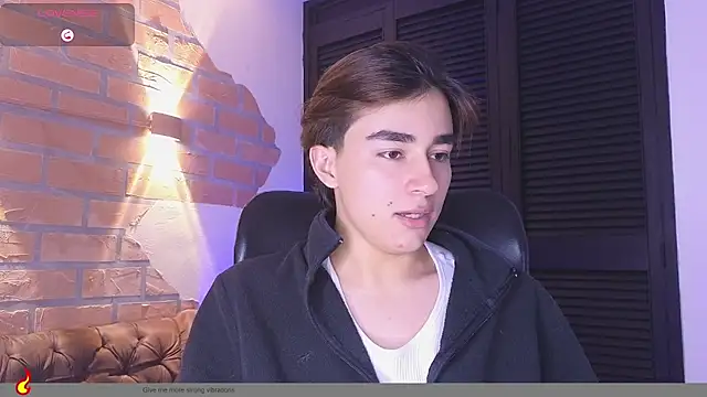Connorr_01 – Naživo XXX chat