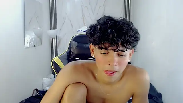FUNNY_DICK_ live XXX chat