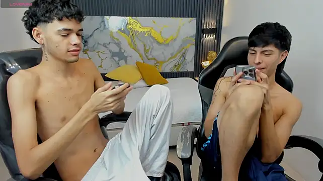 Estiv18_ Live XXX-Chat