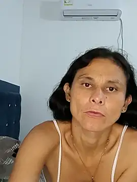 Chat XXX ao vivo de yuliitza4
