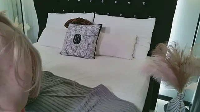 ChloeWells Live XXX-chat