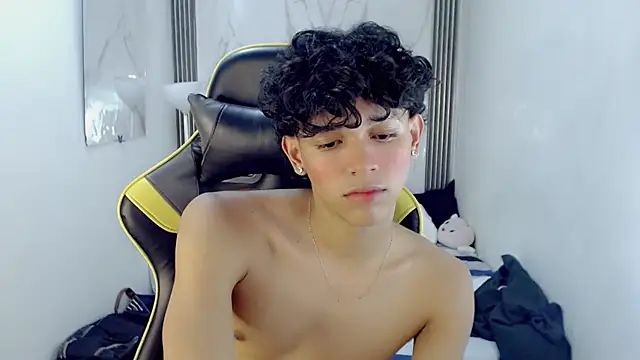 FUNNY_DICK_ élő XXX-chatje