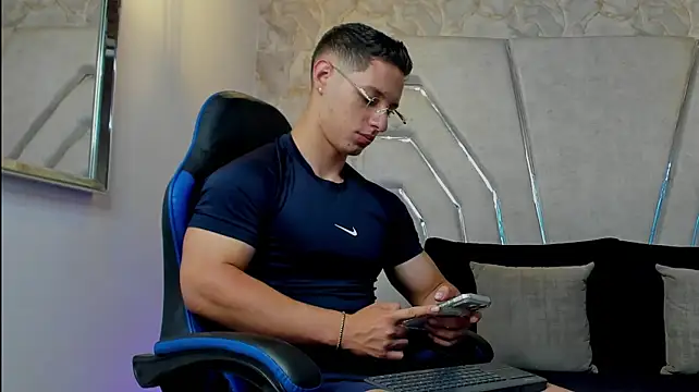 Chat XXX Live MAXTHOMSON