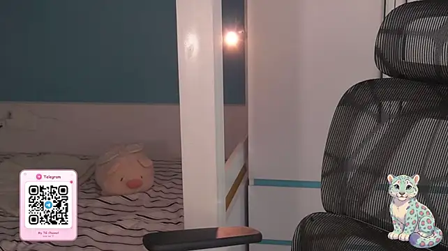 MilaMilkEyes Live XXX-chat