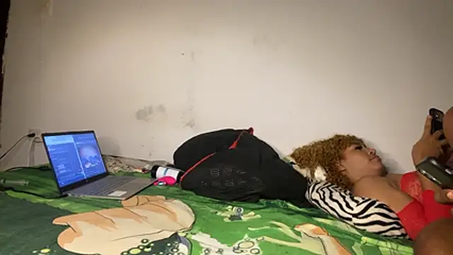 Iam_FernandaH লাইভ XXX চ্যাট