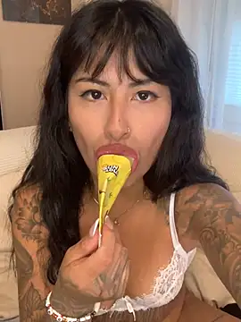 mrskarmaaのライブXXXチャット