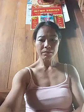 Lily-ly's Live XXX Chat