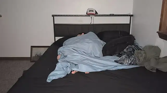 Opondestre00420 Live XXX-Chat