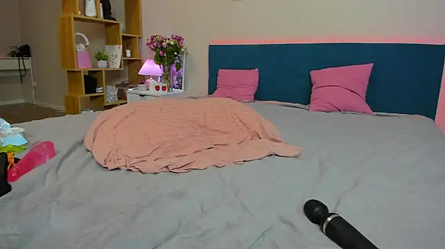 دردشة BritneyLix الجنسية المباشرة
