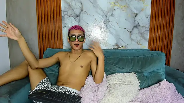 צ'אט XXX בשידור חי של BOUL_GUYS