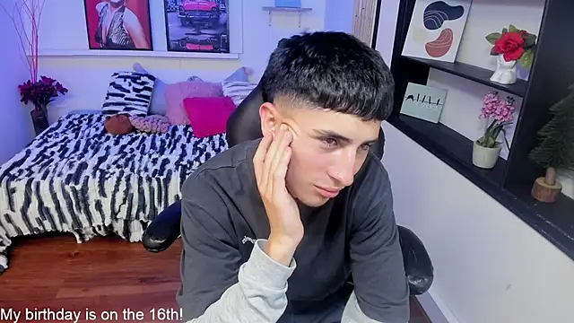 Czat XXX na żywo – Benji23_
