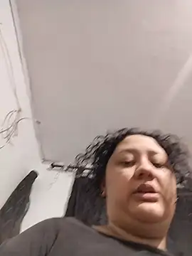 yilingandAlan_13's Live XXX Chat