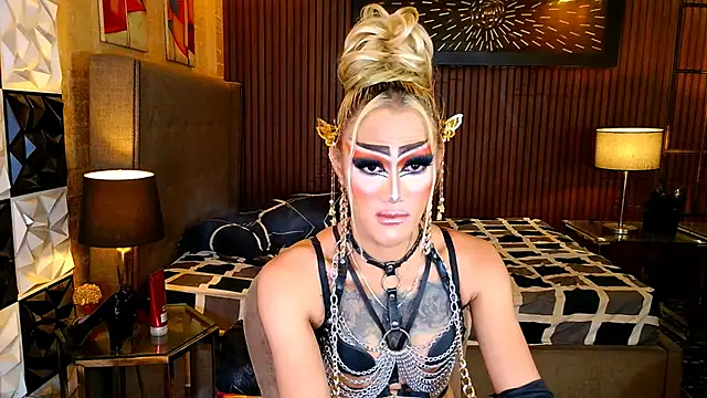 แชท XXX สดของ HorseCockDivine