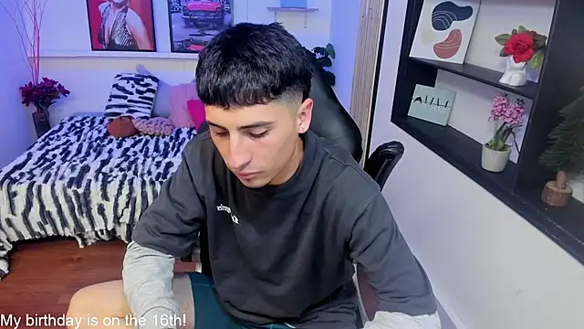 XXX chat uživo modela Benji23_