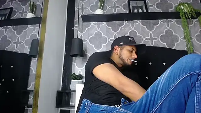 Chat +18 de Chris_Dick23 ao vivo