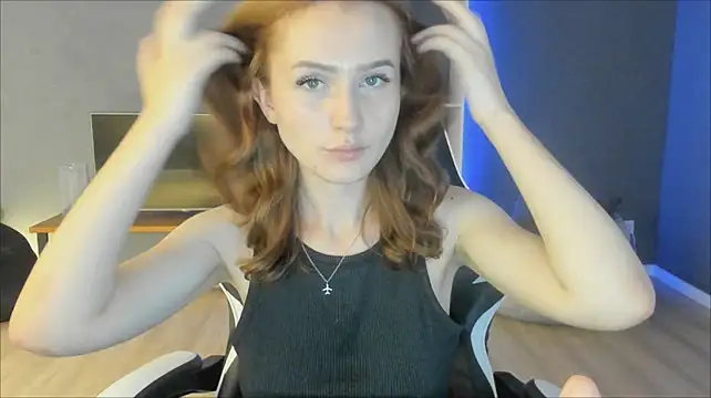 XXX chat uživo modela Ari_mon