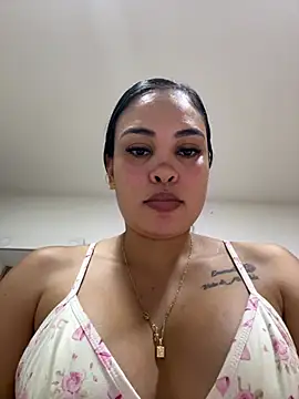Czat XXX na żywo – FOX_LATINA