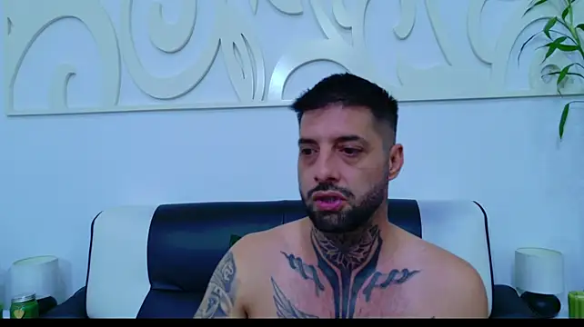 TommyDum Live XXX-chat