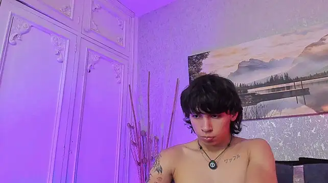 Tyler_durten Adlı Modelin Canlı XXX Sohbeti