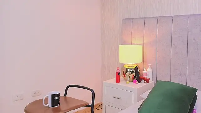 Candycoxx_606 Chat XXX in diretta