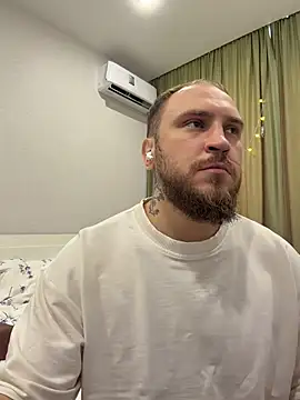 XXX chat uživo modela your_delicious_man