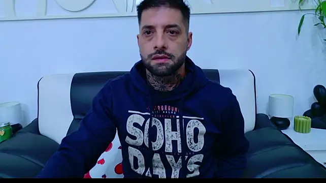 TommyDum Chat XXX live