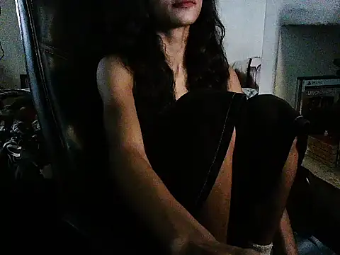 exude_diya Chat XXX in diretta