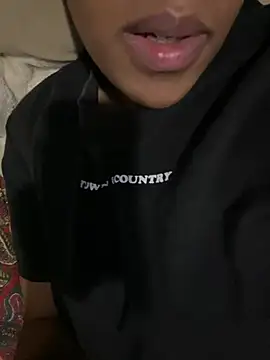 Chat +18 de morochamolocha ao vivo