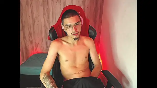Tayson_Hot XXX чат на живо