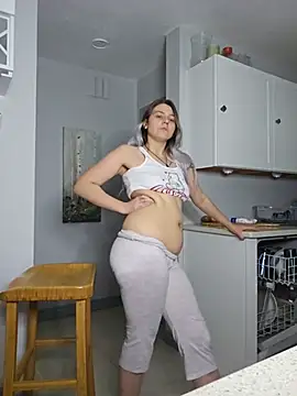 ScarletsWeb's Live XXX Chat