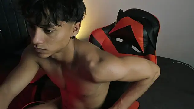 ZYZZ1312 লাইভ XXX চ্যাট