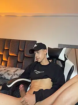SebastianReed_ XXX чат на живо