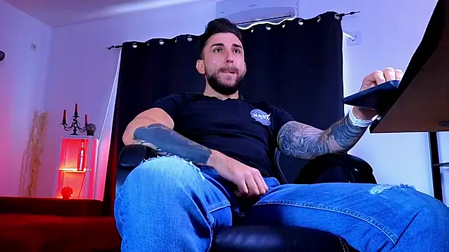 XXX chat uživo modela MightyAaron66