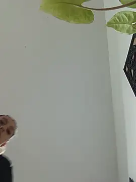Chat +18 de Amara-love ao vivo