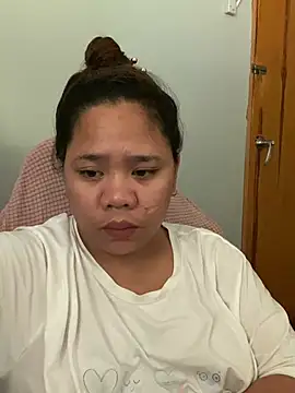 -CLARAMommy-'s Live XXX Chat